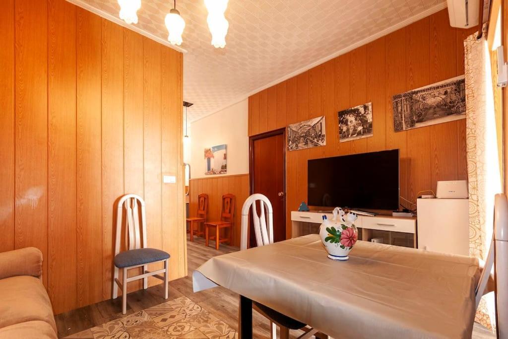 The Little House In The Neighbourhood Casa vacanze